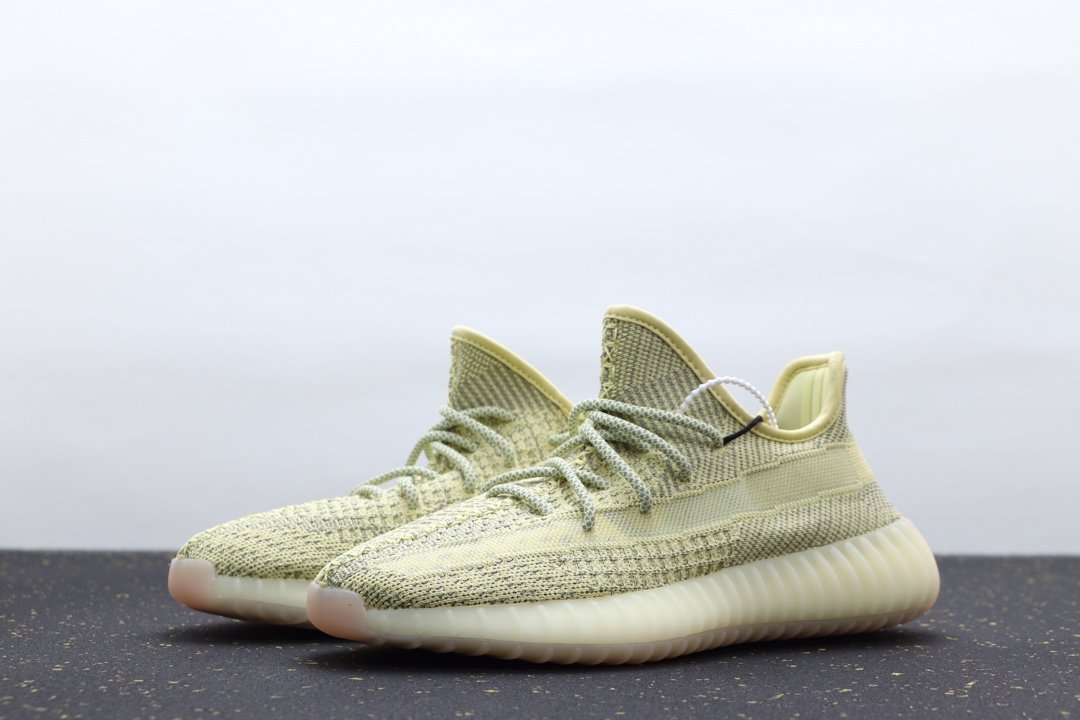 椰子鞋Yeezy 350V2 丁黄满天星 货号FV3255