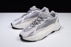 侃爷椰子YEEZY 700 V2 EF2829 白灰